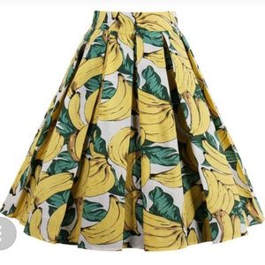 Zaful banana print skirt nwt